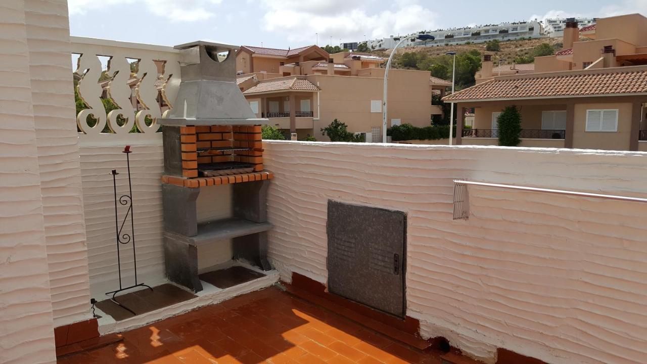 Bonita Casa En Urbanizacion Privada Muy Cerca Del Mar Y De Alicante Gran Alacant Kültér fotó